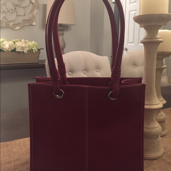 Sold - Picture 3 of 5